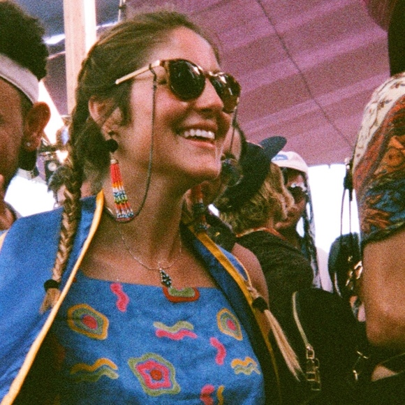 Meet your Posher, Ellie - Picture 1 of 1